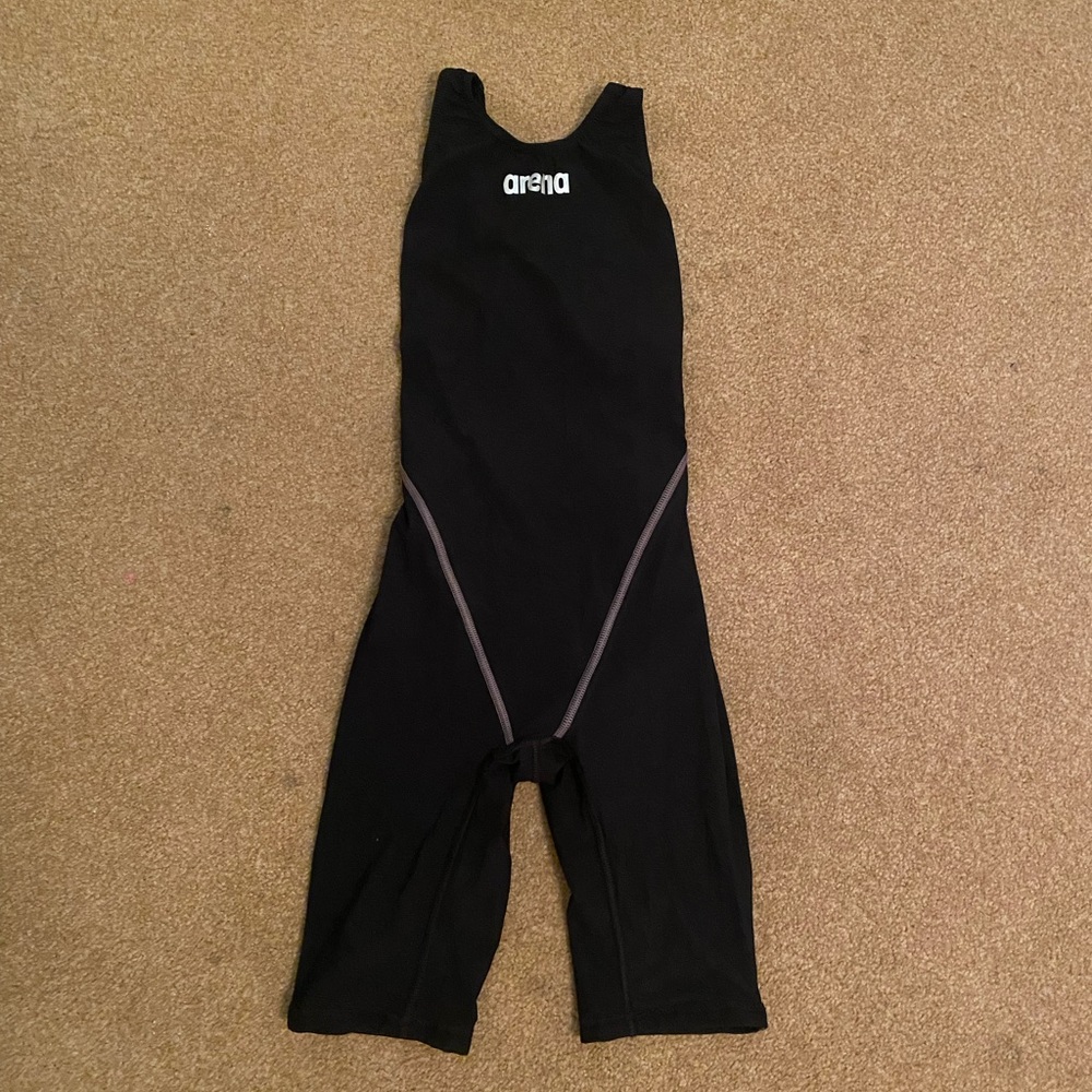 Arena Powerskin ST 2.0 size 24